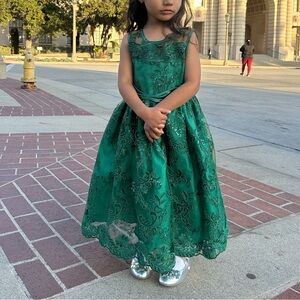 Toddler formal green holiday lace dress